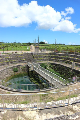 優秀賞（高校生の部）「命の水」源河 千春（宮古高等学校　3年）