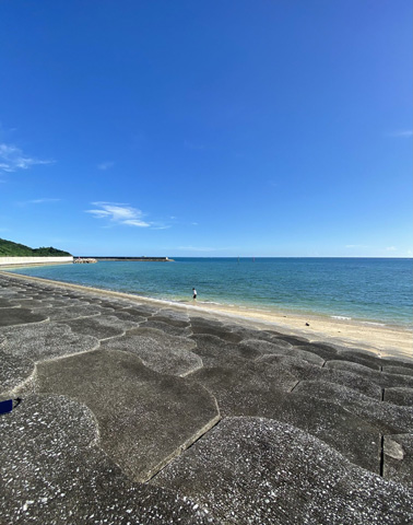 入選（高校生の部）「この空と海が永遠だと思うなよ」山元 壮弥（久米島高等学校　2年）