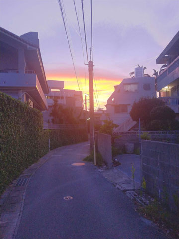 入選（中学生の部）「残暑の夕暮れ」平良 亮人（首里中学校3年）